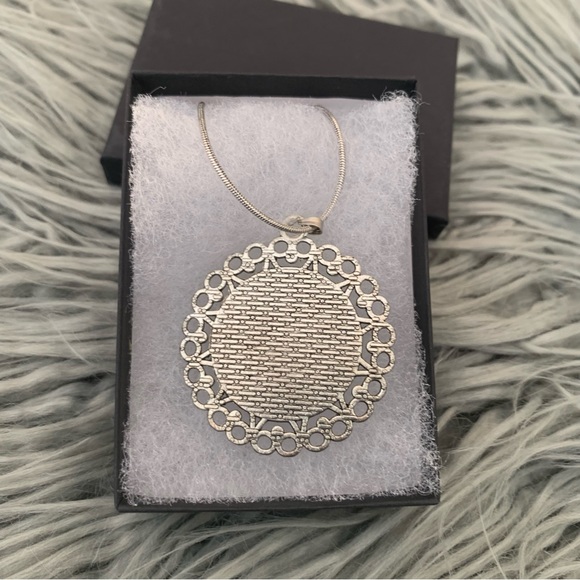 Handmade Fluid Art Necklace- Surf - Picture 5 of 8